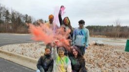 International Club Holi